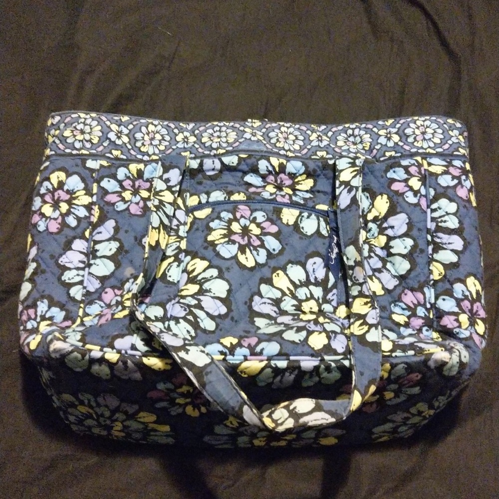 DONATING SOON Vera Bradley bag